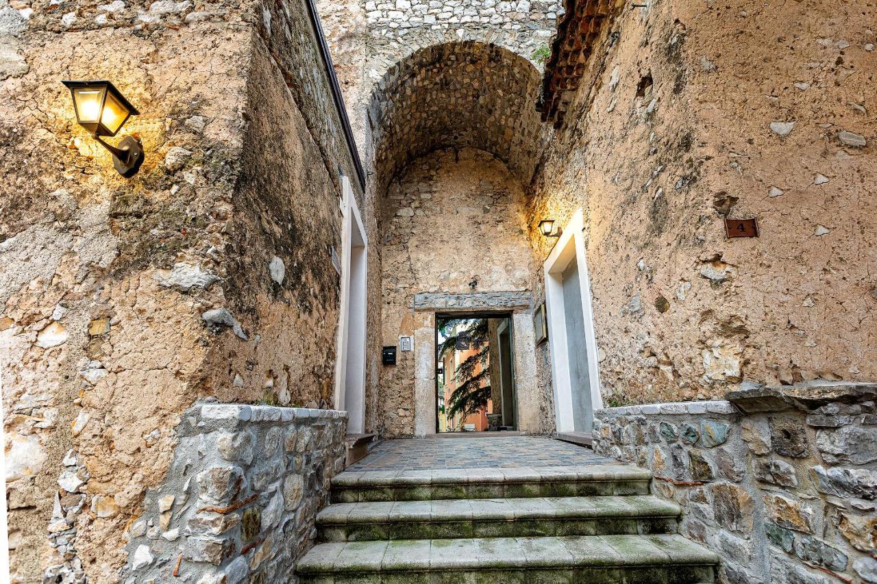 La Dimora Del Duca Classic Giungano Bagian luar foto